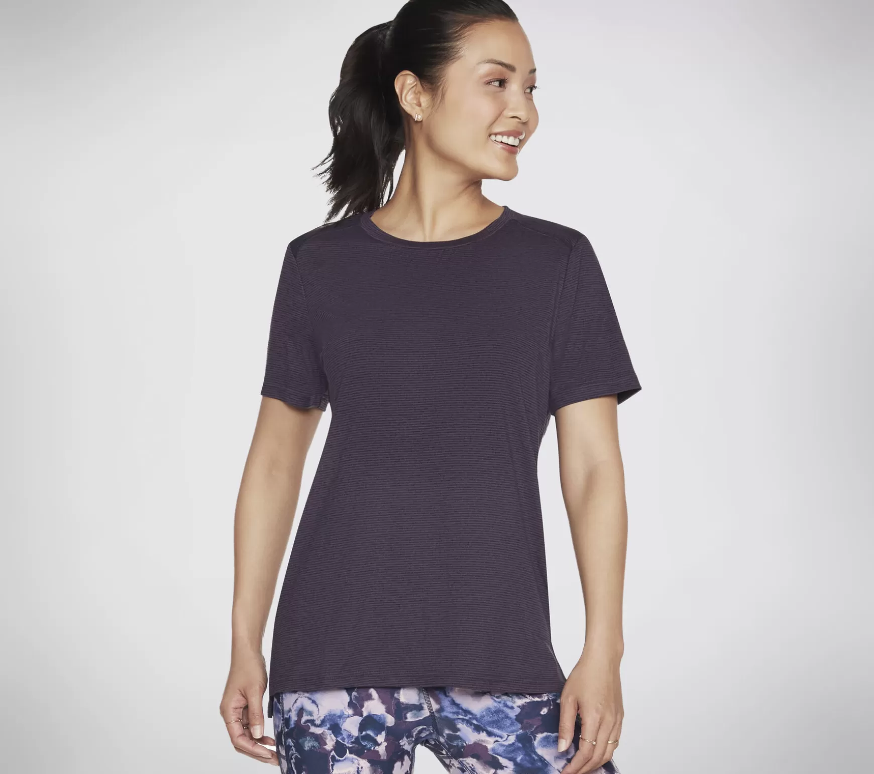 GODRI STRIDE Tunic Tee | Skechers Online