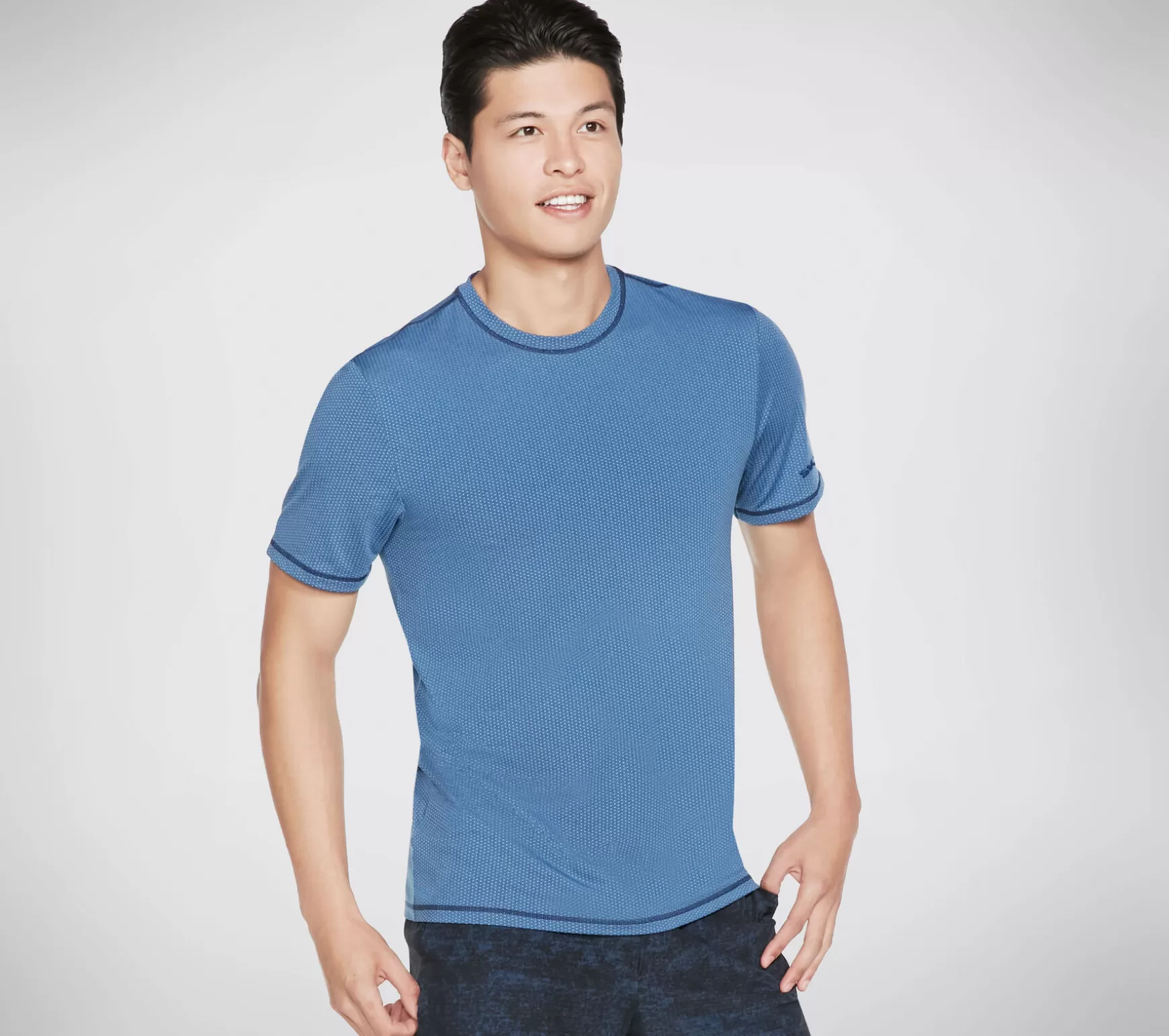 Apparel Kinetic Tee Shirt | Skechers Fashion